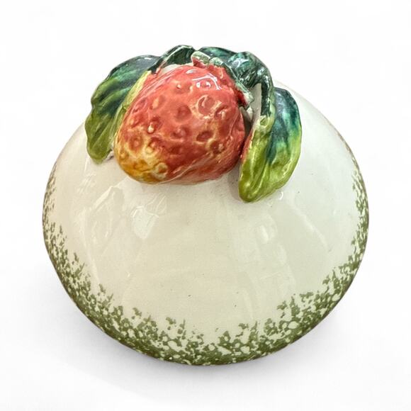 Vintage 1980s Strawberry Tea Pot and Cup for One Set - Picture 4 of 4